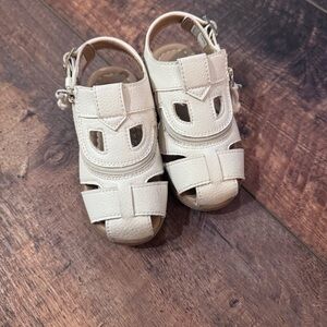 🤍👣 Billy Footwear White Sandals – Toddler 9M 👣🤍